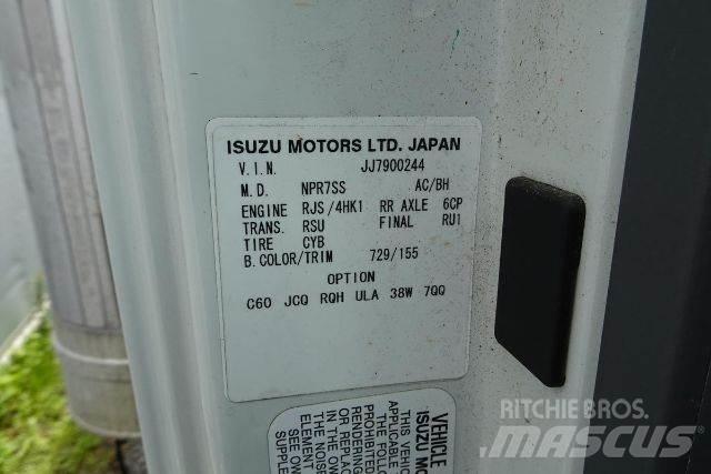 Isuzu NQR Camion Fourgon