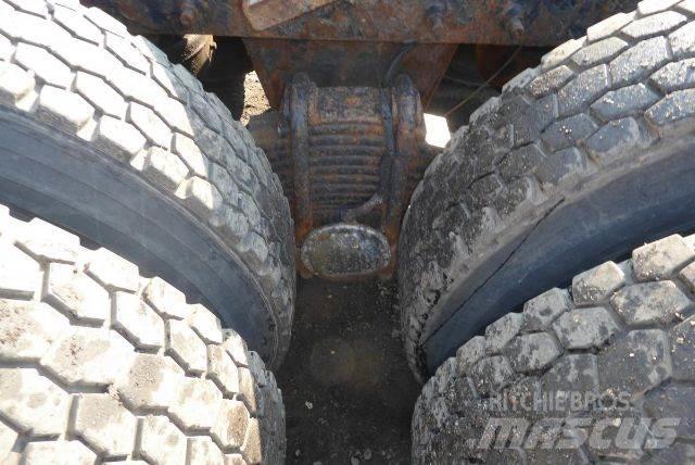 Mack CV713 Châssis cabine