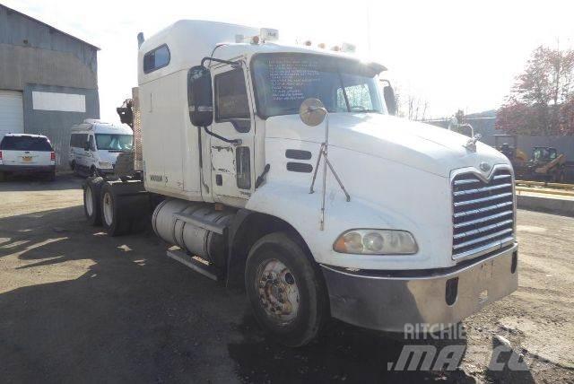 Mack CXN613 Tracteur routier