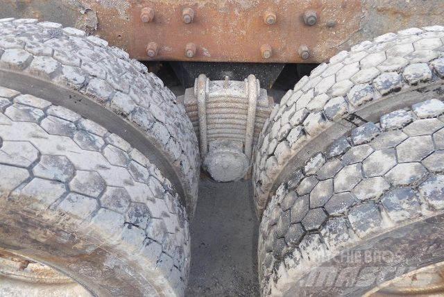 Mack MR688S Châssis cabine