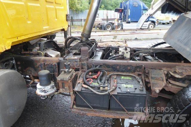 Sterling L8500 Camion benne