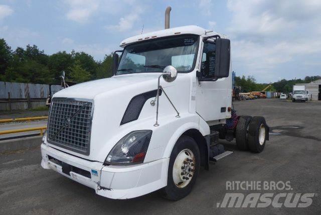 Volvo VNL42T Châssis cabine