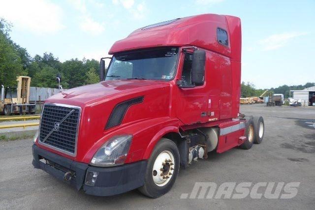Volvo VNL64T Tracteur routier