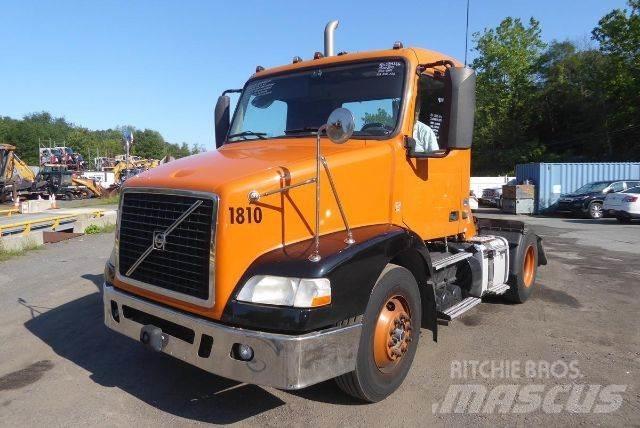 Volvo VNM42T Châssis cabine