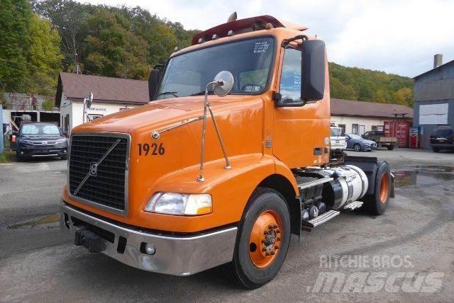 Volvo VNM42T Châssis cabine