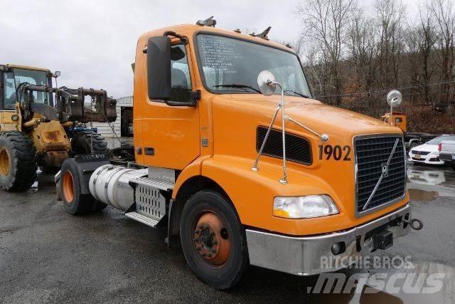 Volvo VNM42T Châssis cabine