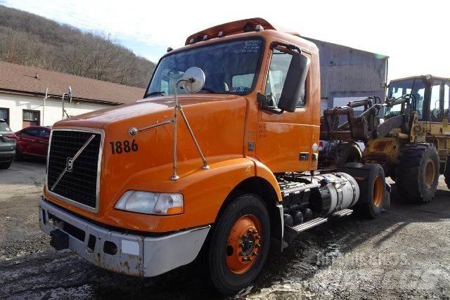 Volvo VNM42T Châssis cabine