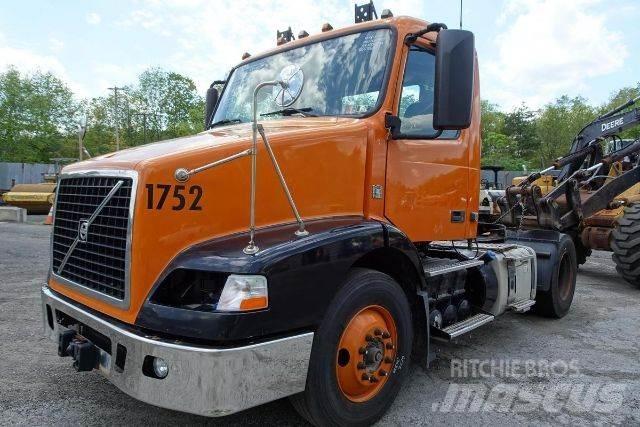 Volvo VNM42T Châssis cabine