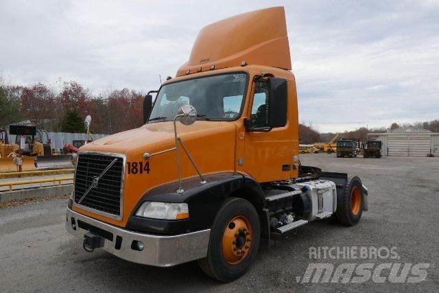 Volvo VNM42T Châssis cabine