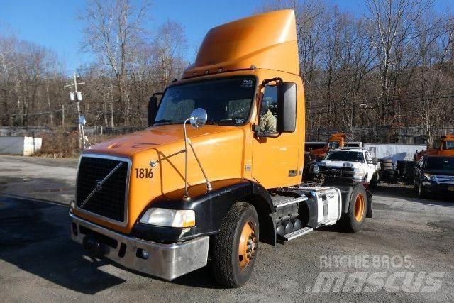 Volvo VNM42T Châssis cabine