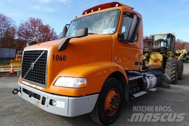 Volvo VNM42T Châssis cabine