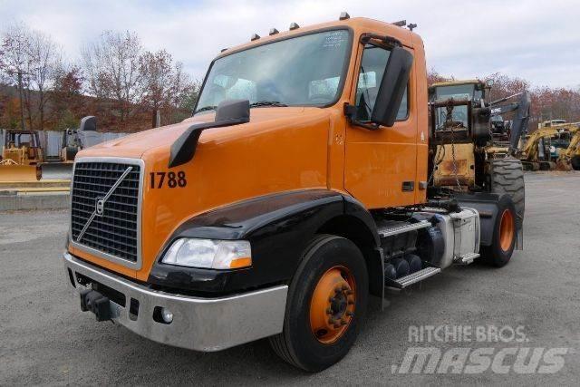 Volvo VNM42T Châssis cabine