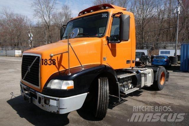 Volvo VNM42T Châssis cabine