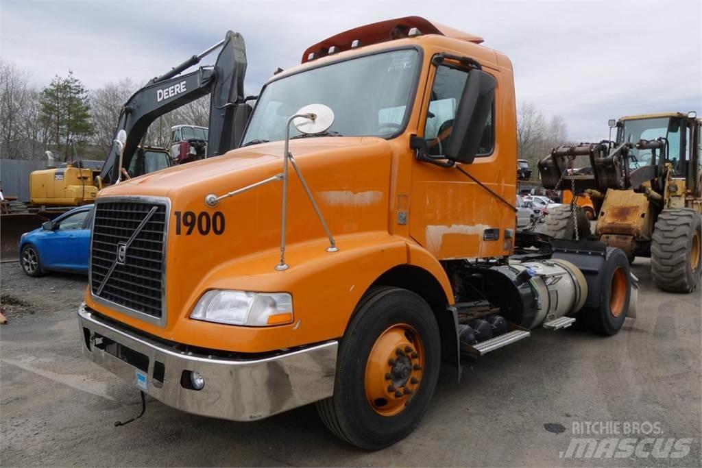 Volvo VNM42T Châssis cabine