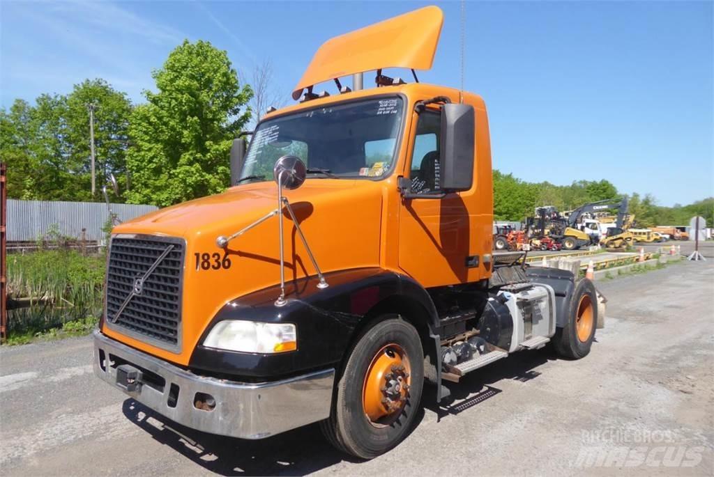 Volvo VNM42T Châssis cabine