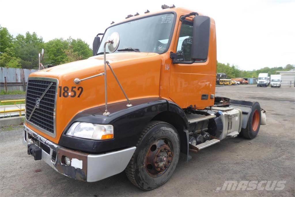 Volvo VNM42T Châssis cabine