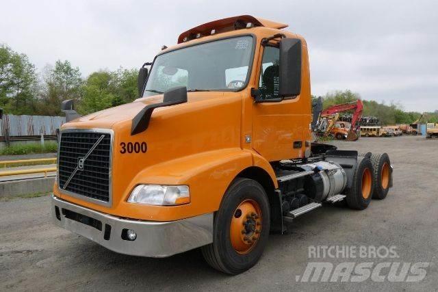 Volvo VNM64T Châssis cabine