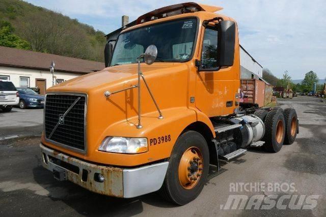 Volvo VNM64T Châssis cabine