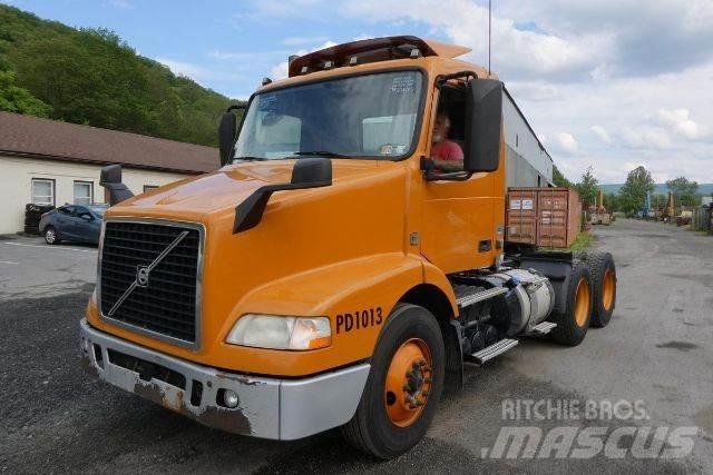 Volvo VNM64T Châssis cabine