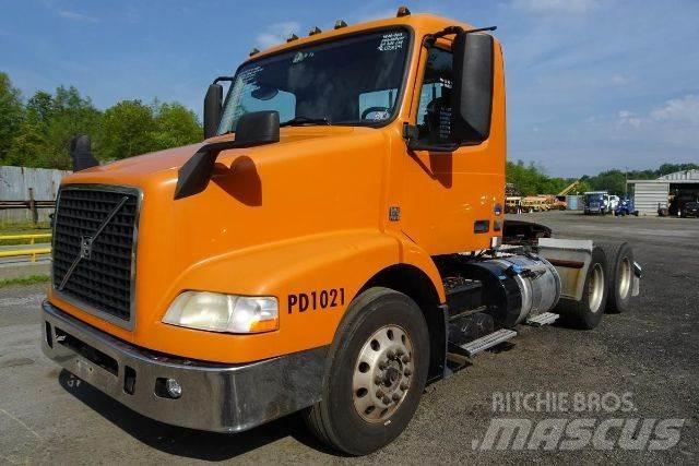 Volvo VNM64T Châssis cabine