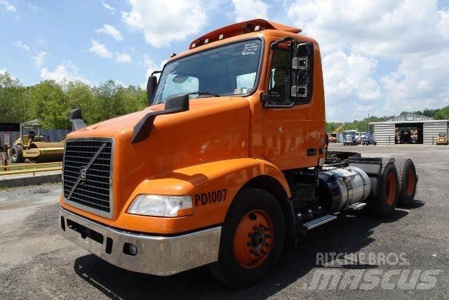 Volvo VNM64T Châssis cabine