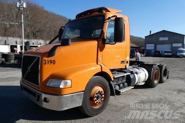 Volvo VNM64T Châssis cabine