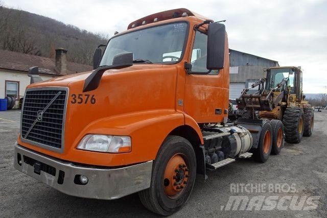 Volvo VNM64T Châssis cabine