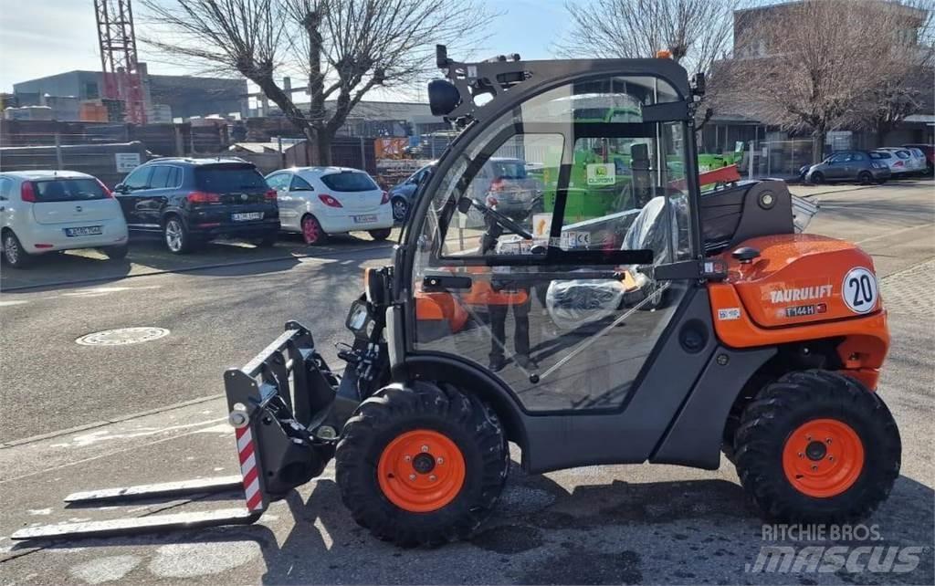 Ausa T144H Chariot télescopique