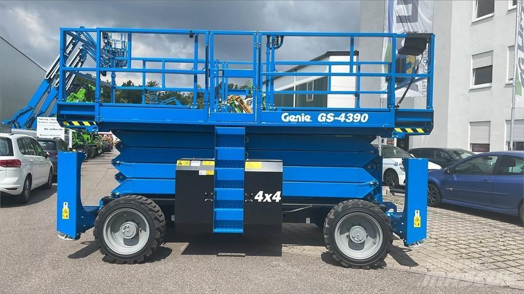 Genie GS-4390RT Nacelle ciseaux