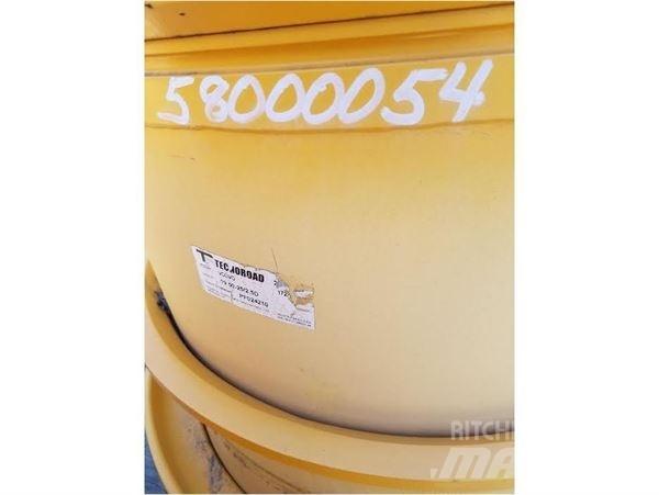 Volvo A25G Pneus, roues et jantes