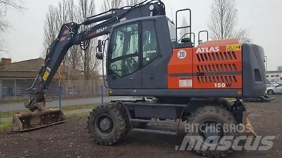 Atlas 150W Pelle sur pneus