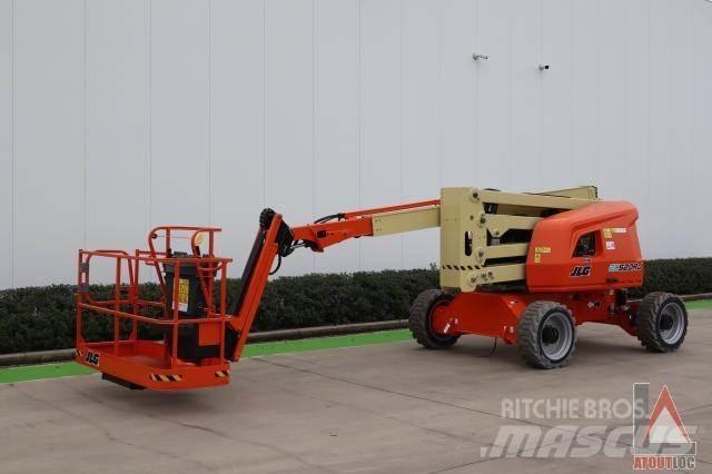 JLG EC 520AJ Nacelles articulées