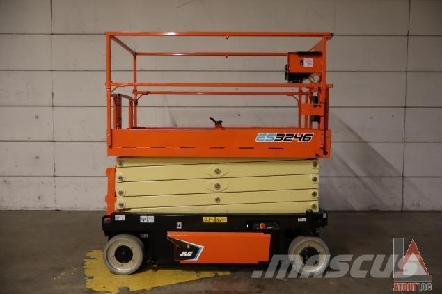 JLG ES3246 Nacelles articulées