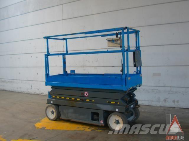 SkyJack SJ3220 Nacelles articulées