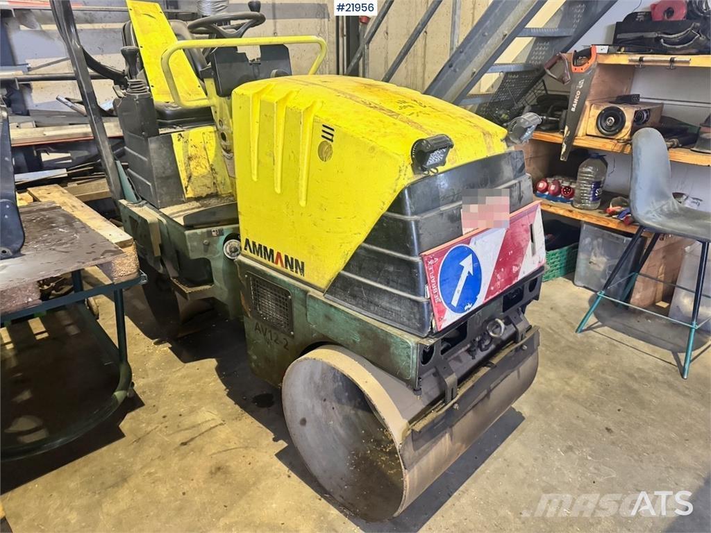 Ammann AV12-2 Mini compacteur