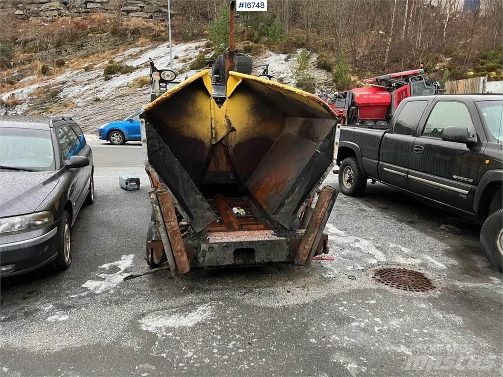 Bomag BF 300P Finisseur