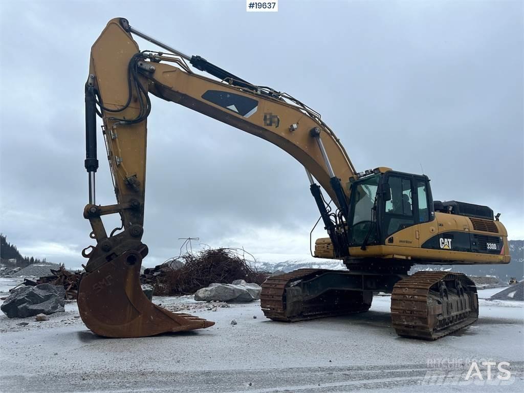 CAT 300D Pelle sur chenilles