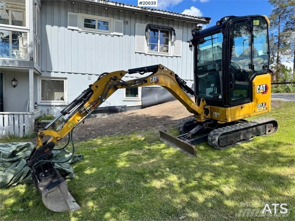CAT 301.8 Pelle sur chenilles