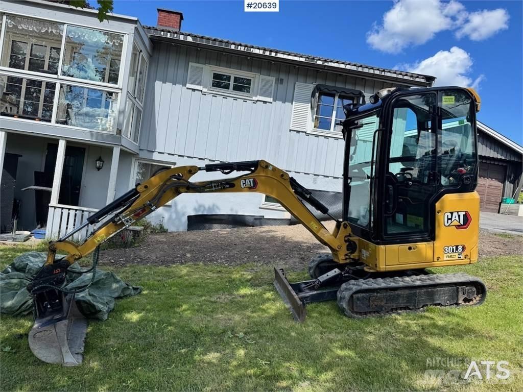 CAT 301.8 Pelle sur chenilles