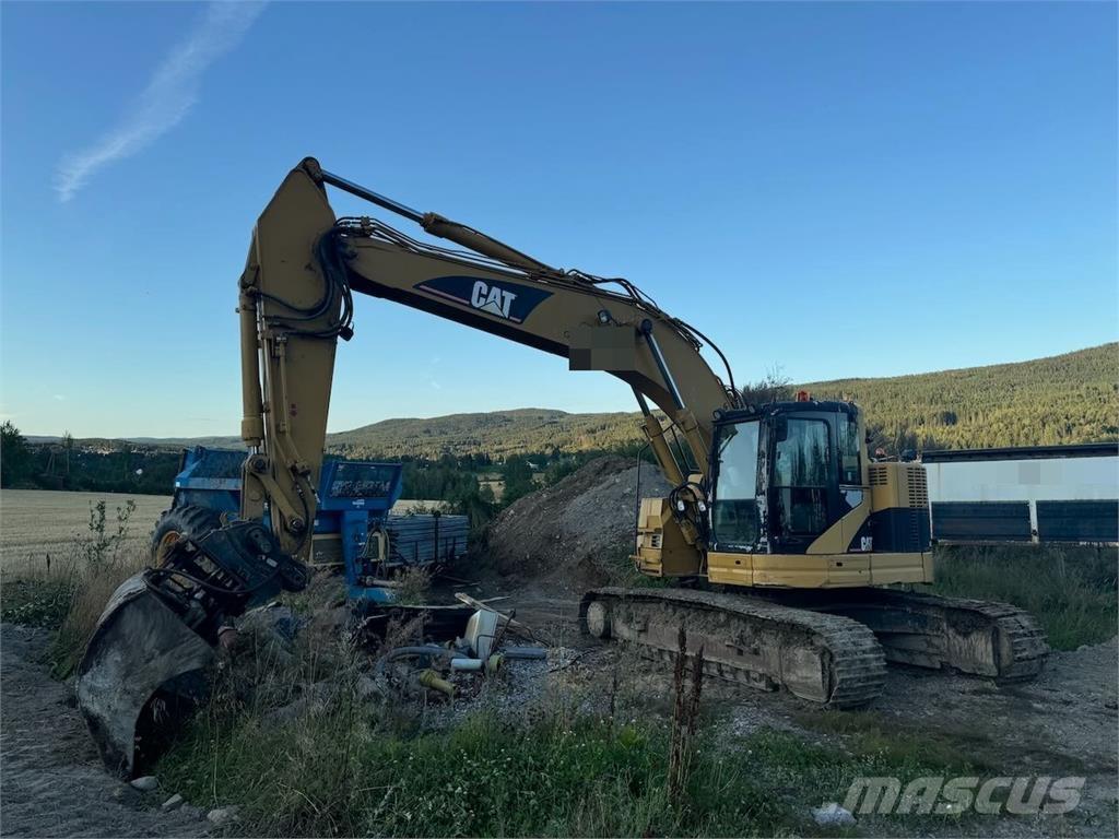 CAT 321C LCR Pelle sur chenilles