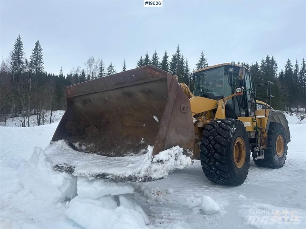 CAT 966G Chargeuse sur pneus