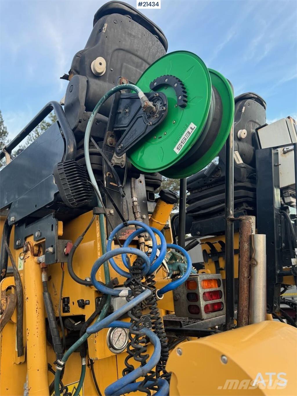 CAT AP 300 Finisseur