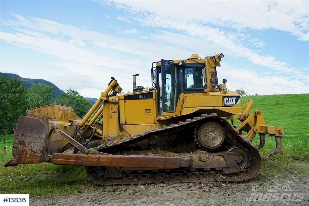 CAT D6T Bouteurs sur chenilles