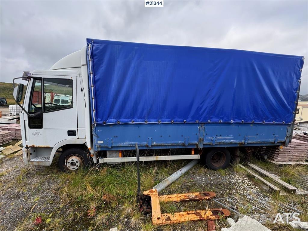 Iveco Eurocargo Camion à rideaux coulissants (PLSC)
