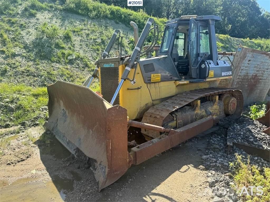 Komatsu D65EX Dozer Bouteurs sur chenilles