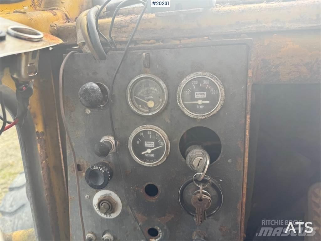 Michigan 75B Chargeuse sur pneus