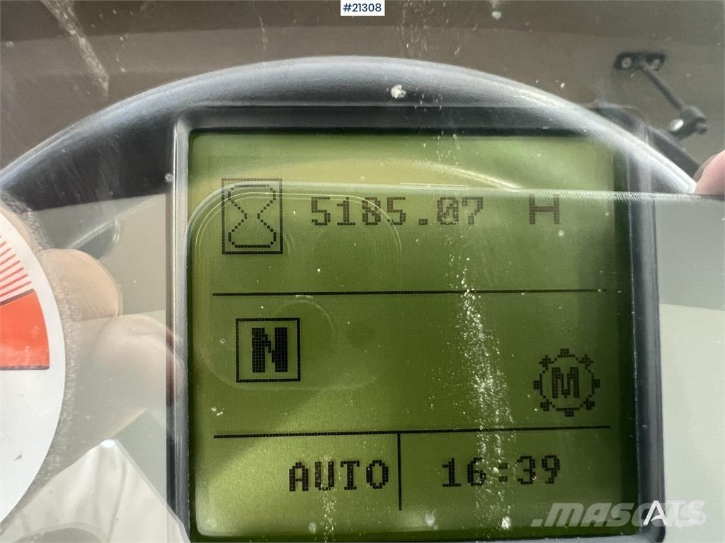 New Holland w270B Chargeuse sur pneus