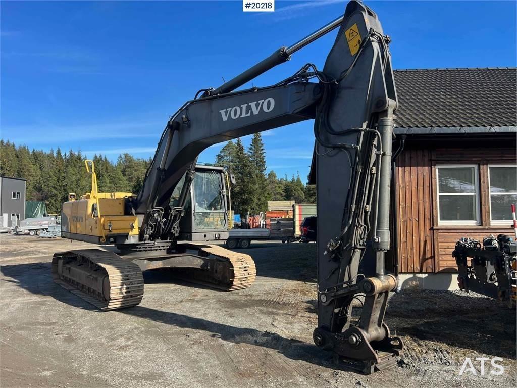 Volvo EC240CL Pelle sur chenilles