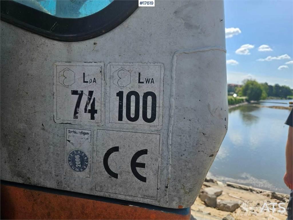 Atlas 1404 Pelle sur pneus