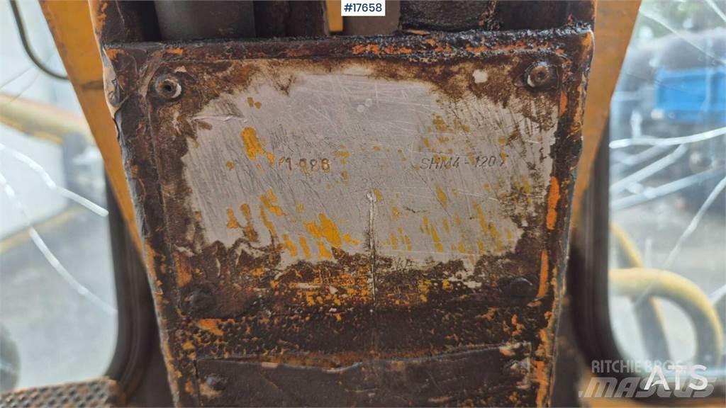 Baukema SHM4-120A Niveleuse